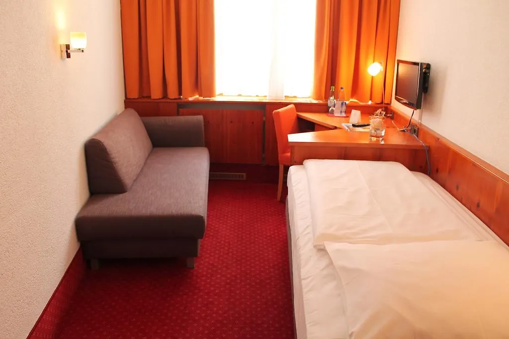 Steichele Hotel & Weinrestaurant Norymberga